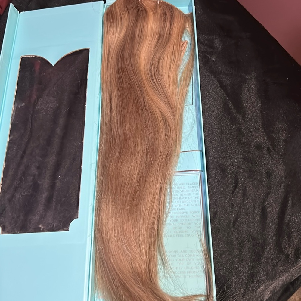 Halocouture Hair Extensions 20 Inch #F116 Layered
Halo Extensions Cool Blonde
